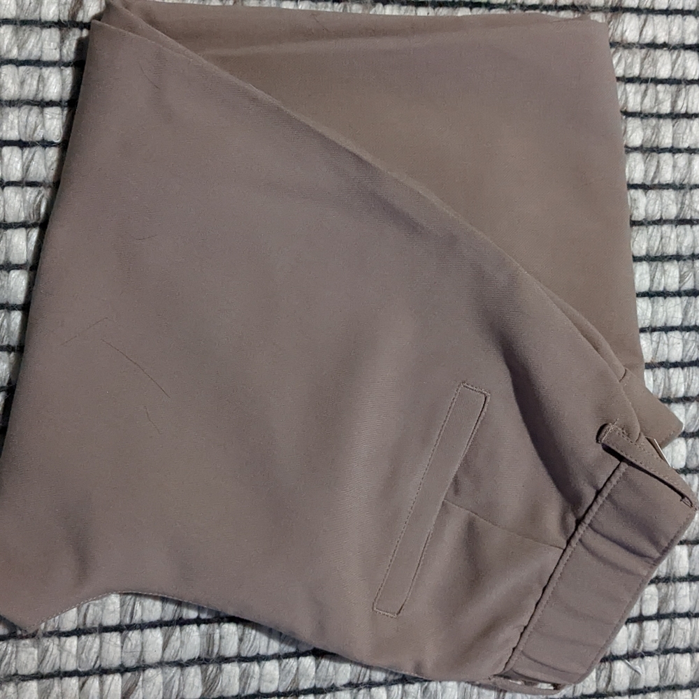 A&F Tailored Menswear 90s Straight Pant